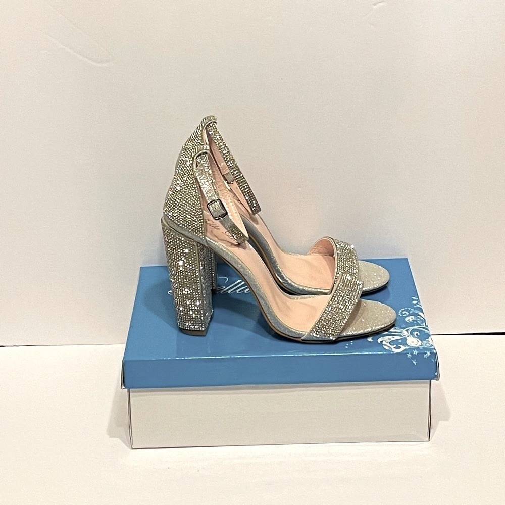 Open Toe Rhinestone Sandals - Picture 7 of 10